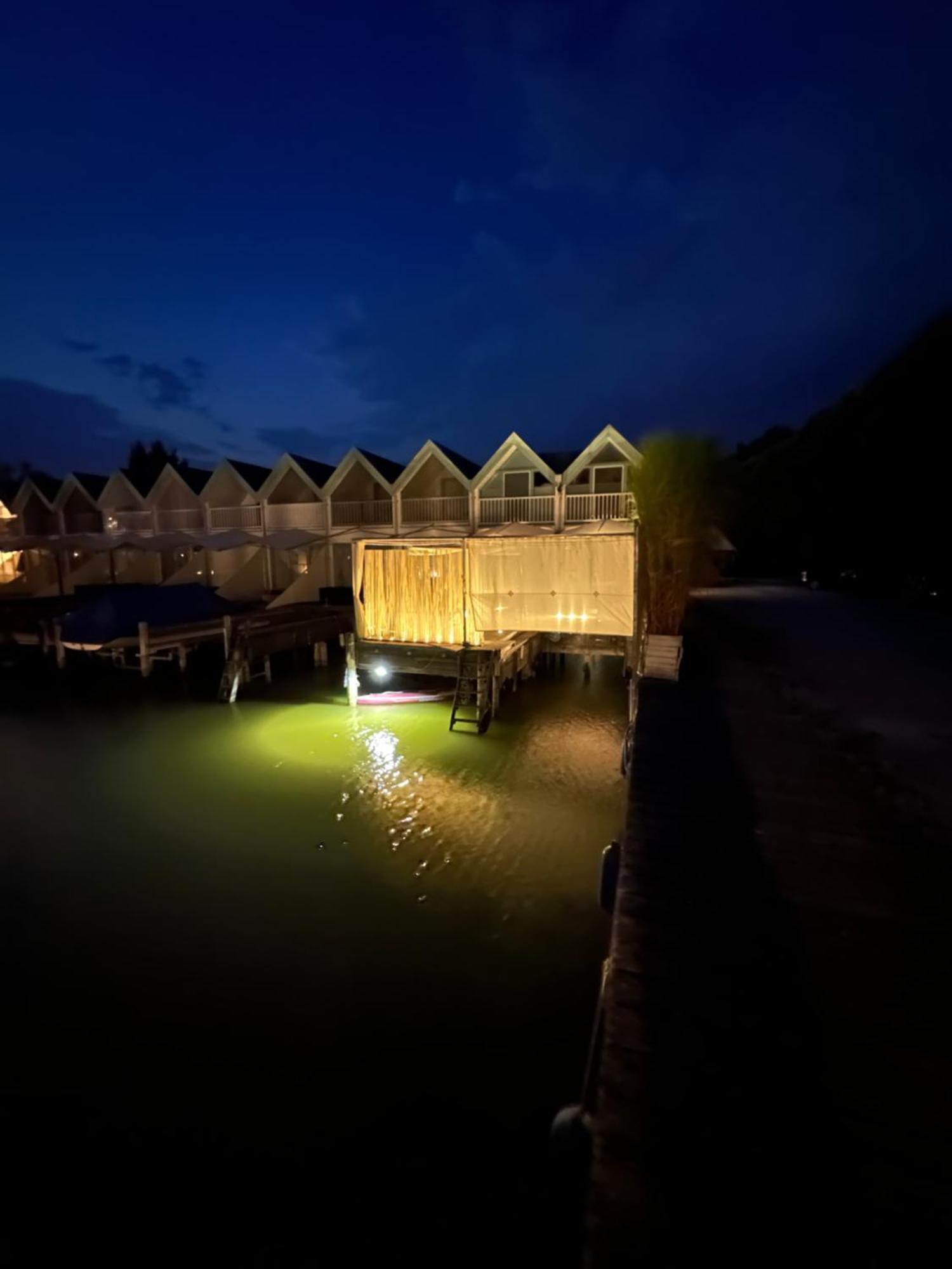 Haus Am See 네우시에들암시 외부 사진